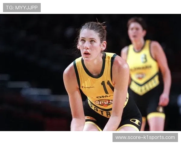 足球球星劳伦的国籍背景解析及其职业生涯成就 足球球星劳伦的国籍背景解析及其职业生涯成就