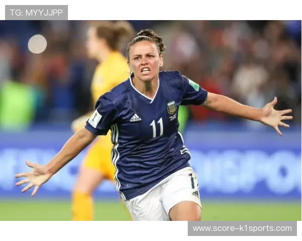 阿根廷女足明星球员介绍与其在国际赛场上的突出表现分析 阿根廷女足明星球员介绍与其在国际赛场上的突出表现分析